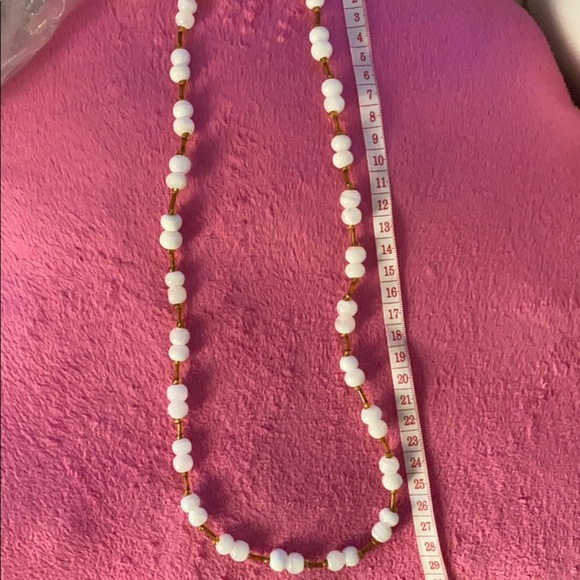 Vintage white and brown long necklace - Picture 7 of 7